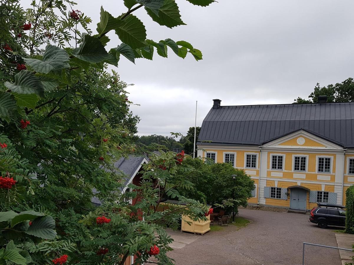 Hotel Piispan Majatalo, Pieni Erillistalo à Porvoo Extérieur photo