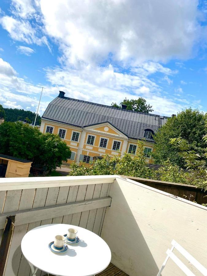 Hotel Piispan Majatalo, Pieni Erillistalo à Porvoo Extérieur photo